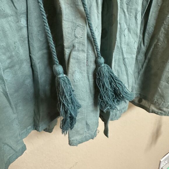 Indigo Thread Sz Large Woven Mineral Washed 3/4 Sleeve Crochet V-Neck Top NWOT - Picture 5 of 7